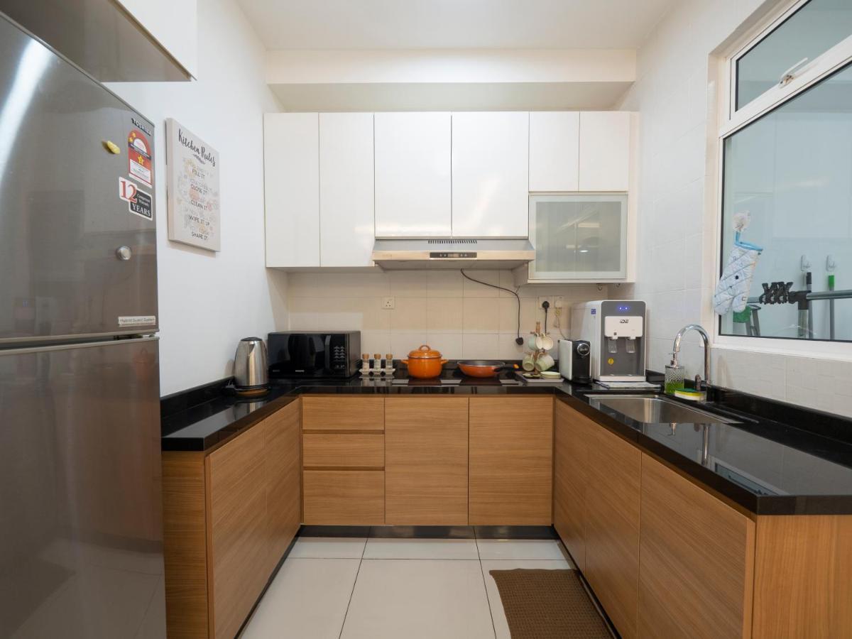 Seaview Condo Near Rf Mall, Food Court & Free Netflix Johor Bahru Buitenkant foto