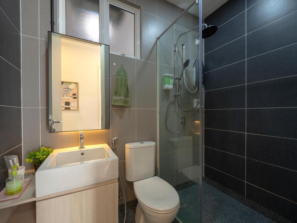 Seaview Condo Near Rf Mall, Food Court & Free Netflix Johor Bahru Buitenkant foto