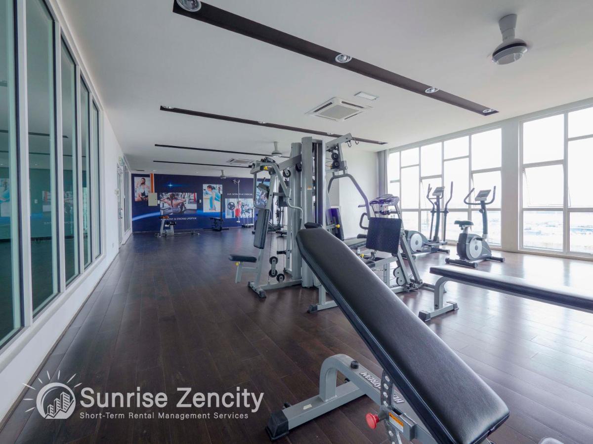 Seaview Condo Near Rf Mall, Food Court & Free Netflix Johor Bahru Buitenkant foto